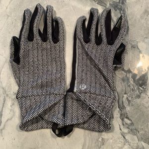 Lululemon gloves